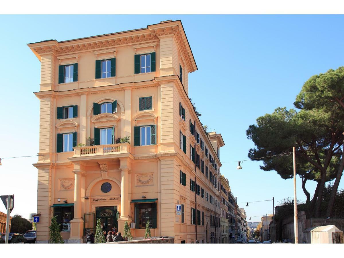 Appartamento D'Epoca Colosseo Art Gallery Rome Luaran gambar
